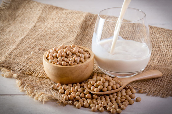 Uống sữa đậu nành nhiều mỗi ngày có tốt không?